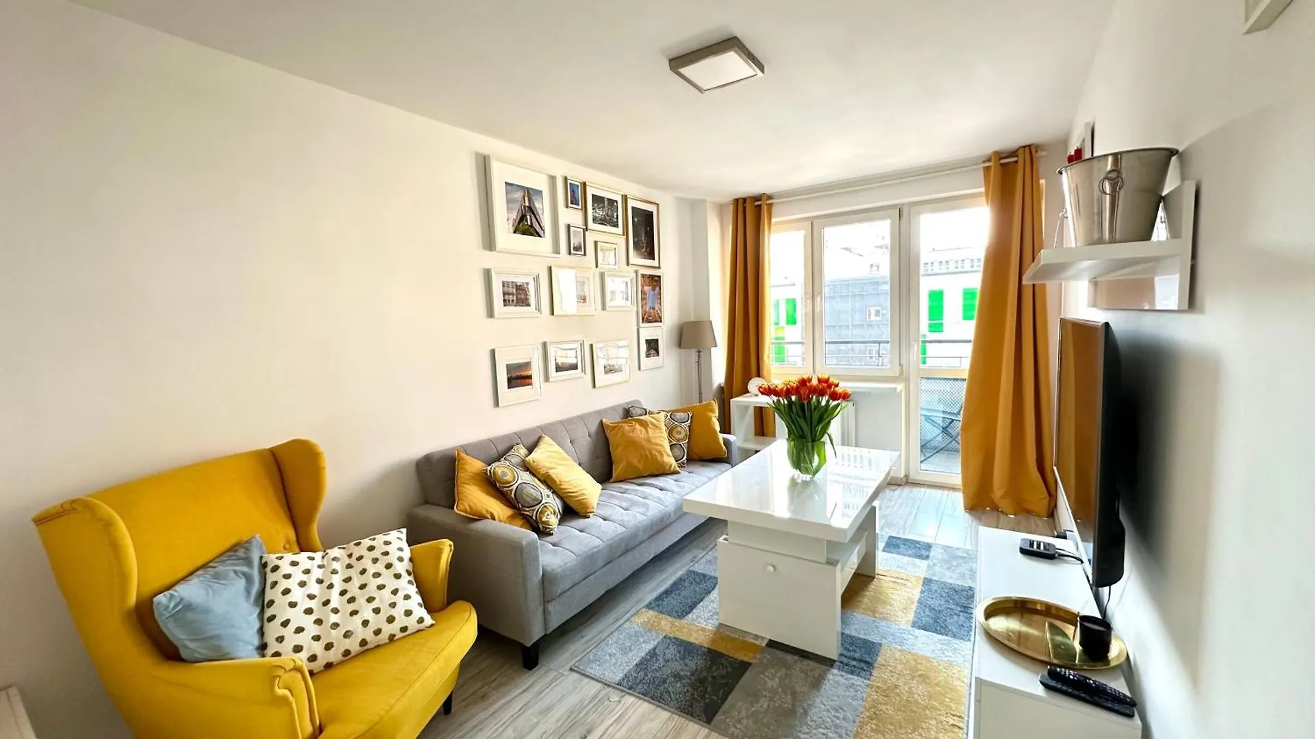 Ohmyhome Panorama Apartament location